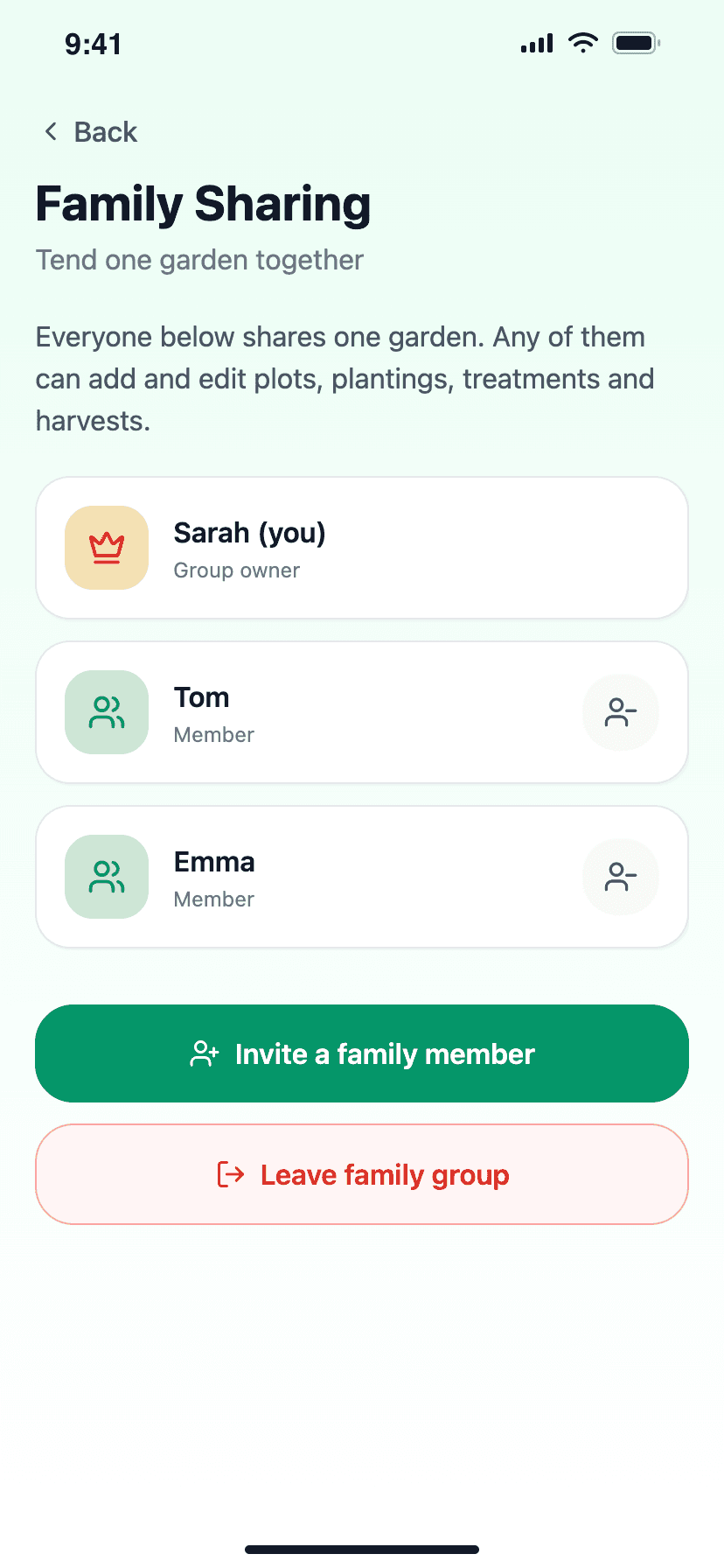 The Family Sharing screen, showing three family members who share one garden and a button to invite another